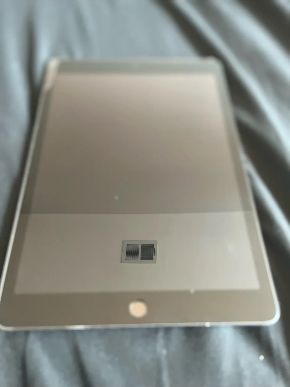 Apple iPad Space Gray Aluminum Back